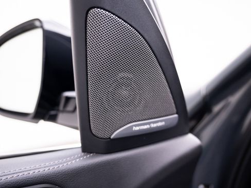 Used 2023 BMW X5 M50i w/ Climate Comfort Package image 16