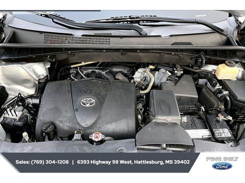 Used 2018 Toyota Highlander XLE FWD image 8