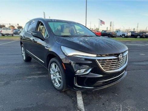 Used 2023 Buick Enclave Essence w/ Experience Buick Package image 2