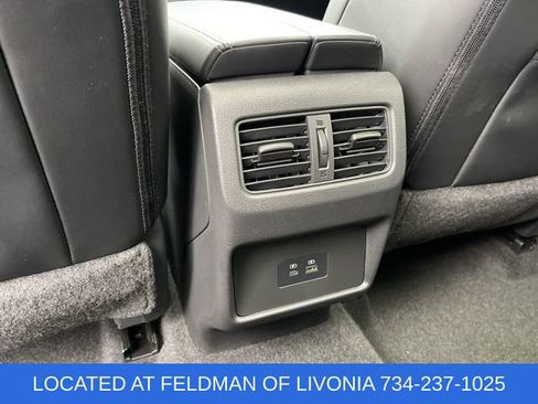 Used 2023 Nissan Rogue SV w/ SV Premium B Package image 21