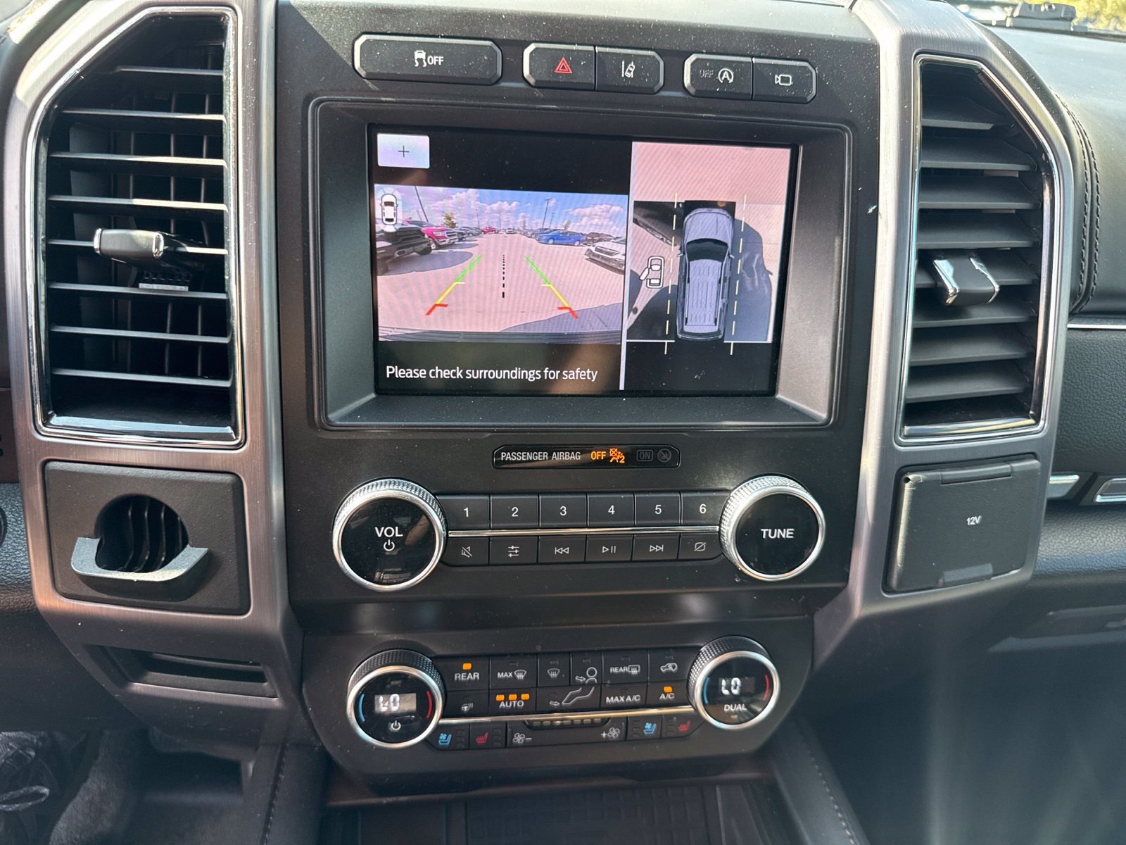 Used 2020 Ford Expedition Platinum RWD image 15