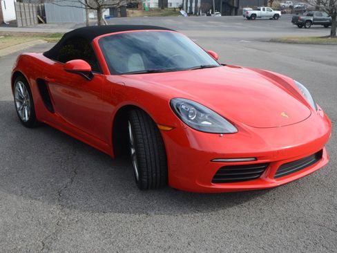 Used 2020 Porsche 718 Boxster image 24