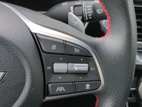 Used 2023 Genesis G70 3.3T w/ Sport Prestige Package RWD image 28