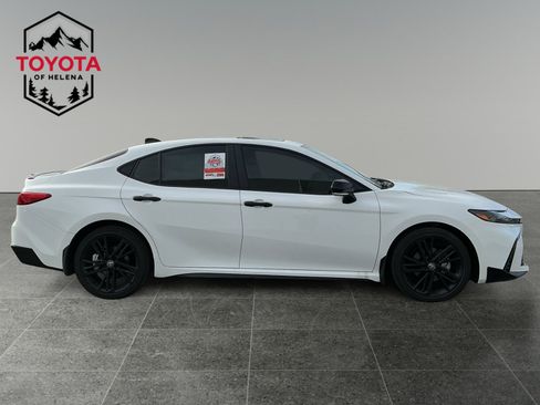 New 2026 Toyota Camry Hybrid image 6