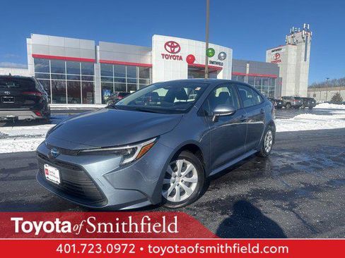 Certified 2024 Toyota Corolla LE image 1
