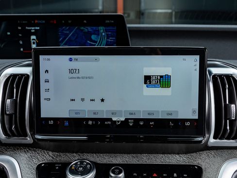 Used 2025 Ford Expedition Tremor image 25