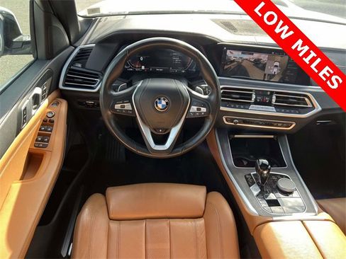 Used 2022 BMW X5 xDrive40i w/ Parking Assistance Package image 13