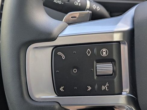 Used 2025 Land Rover Discovery S AWD/4WD image 30