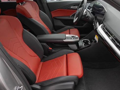 Certified 2025 BMW X1 xDrive28i w/ Premium Package image 21