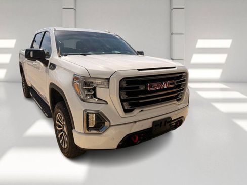 Used 2021 GMC Sierra 1500 AT4 w/ AT4 Premium Package AWD/4WD image 3