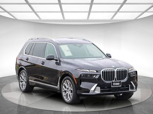 Used 2023 BMW X7 xDrive40i image 5