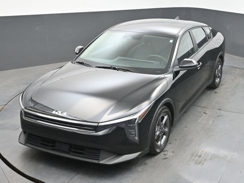 Used 2025 Kia K4 FWD image 34