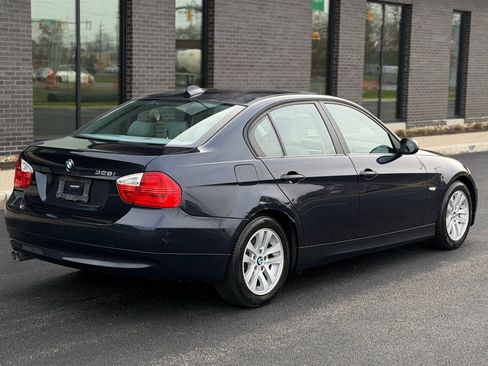 Used 2007 BMW 328i Sedan image 2