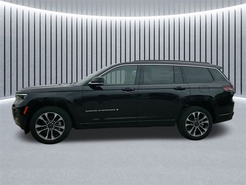 New 2025 Jeep Grand Cherokee L Overland w/ Trailer Tow Package image 17