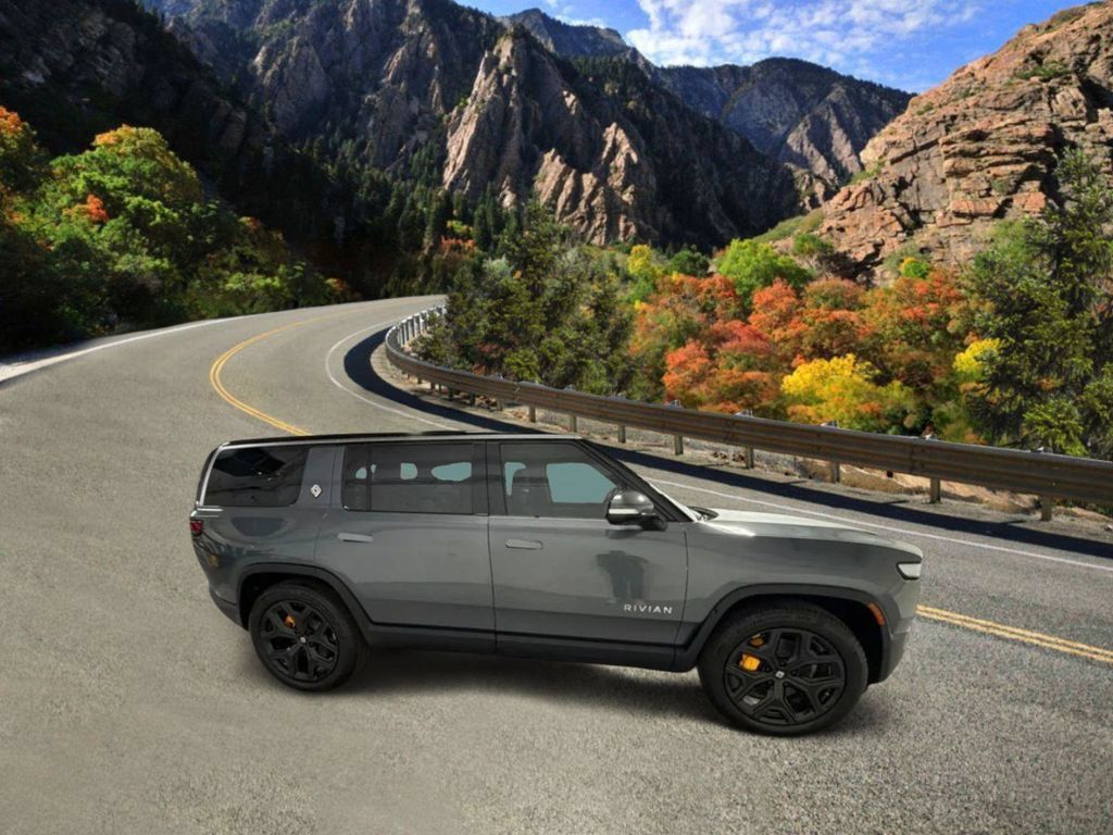 Used 2024 Rivian R1S Launch Edition Quad AWD/4WD image 4