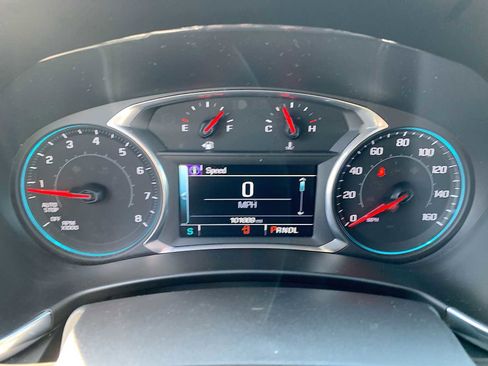 Certified 2018 Chevrolet Equinox LT w/ Sun & Infotainment Package AWD/4WD image 12