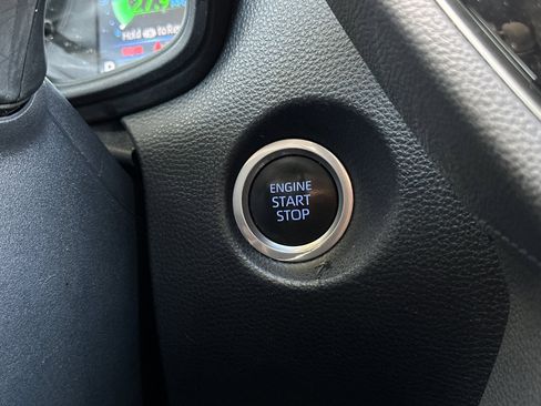 Used 2022 Toyota Corolla Cross LE image 20