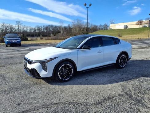 Used 2025 Kia K4 GT-Line w/ GT-Line Sunroof Package image 38