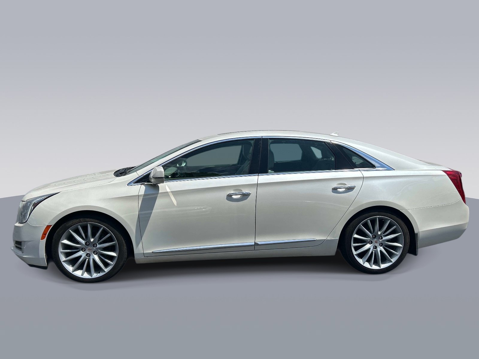 Used 2014 Cadillac XTS Vsport Platinum AWD image 6
