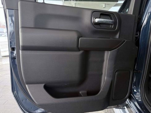 Used 2021 Chevrolet Silverado 2500 LT w/ Convenience Package image 21