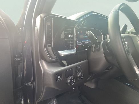 Certified 2024 Chevrolet Silverado 1500 LT image 17