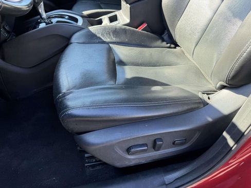 Used 2016 Nissan Rogue SL w/ SL Premium Package image 17