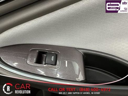 Used 2021 Chevrolet Malibu LT image 39