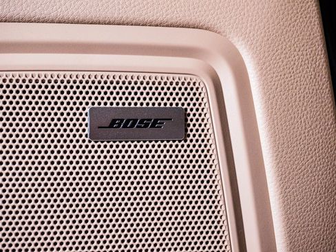 Certified 2025 Porsche Macan image 27