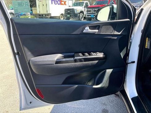 Used 2021 Kia Sportage EX AWD/4WD image 18