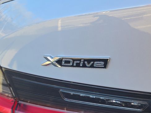 New 2026 BMW 330i xDrive xDrive w/ M Sport Package image 16