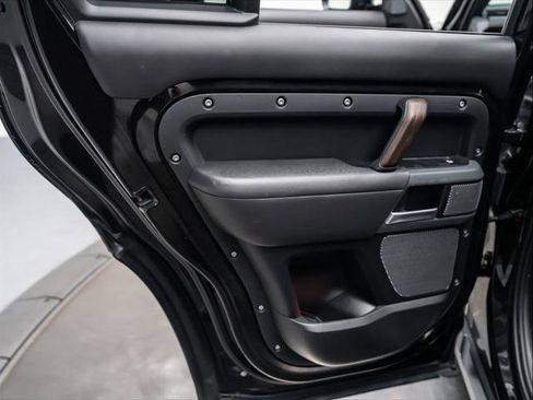 Used 2020 Land Rover Defender 110 X AWD/4WD image 30