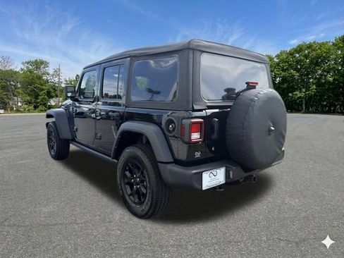 Used 2022 Jeep Wrangler Unlimited Sport AWD/4WD image 6