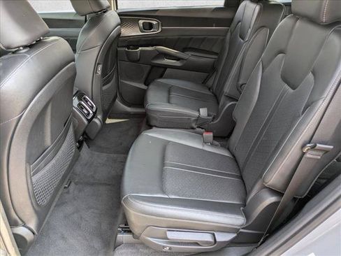 Used 2022 Kia Sorento SX FWD image 18