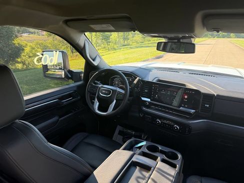 Used 2024 GMC Sierra 3500 SLT w/ LPO, GMC Protection Package AWD/4WD image 20