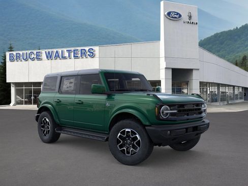 New 2025 Ford Bronco Outer Banks AWD/4WD image 7