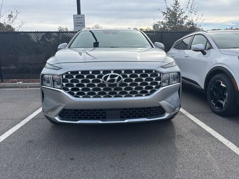 Used 2022 Hyundai Santa Fe SEL image 2