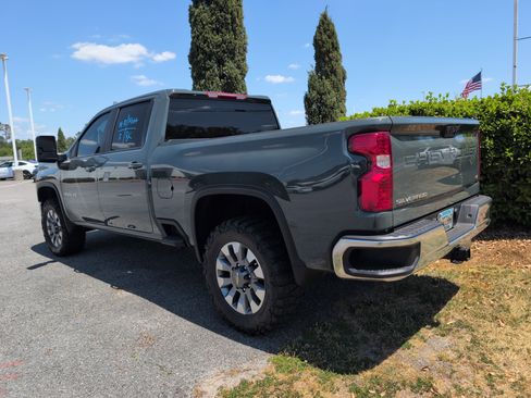 Used 2026 Chevrolet Silverado 2500 LT image 3