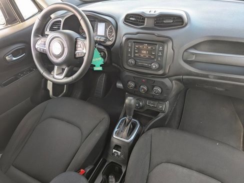 Used 2019 Jeep Renegade Sport image 31