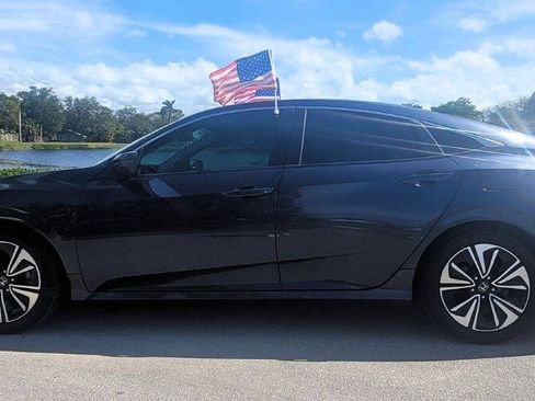 Used 2017 Honda Civic EX image 7