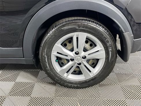 Used 2022 Nissan Kicks S image 30