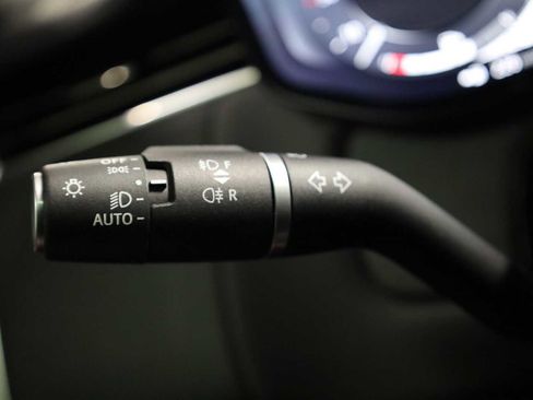 Used 2023 Land Rover Range Rover Long Wheelbase First Edition image 29