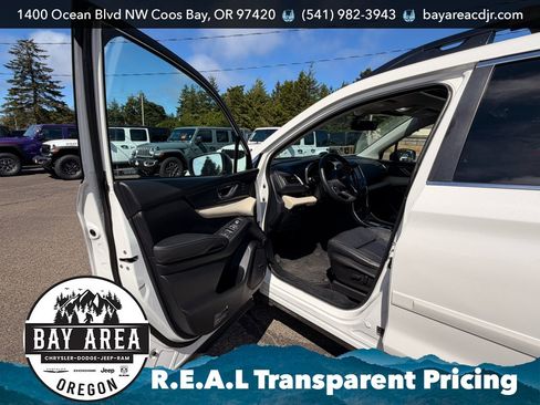 Used 2022 Subaru Ascent Limited w/ Technology Package AWD/4WD image 11