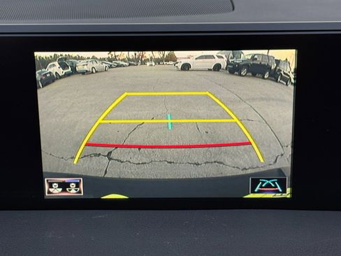 Used 2022 Lexus UX 200 image 24