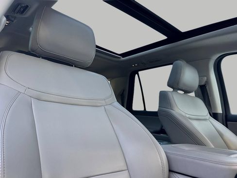 Certified 2025 Ford Expedition Max Active AWD/4WD image 17