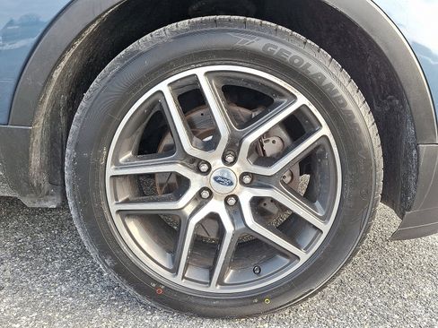 Used 2018 Ford Explorer Sport w/ Equipment Group 401A image 8