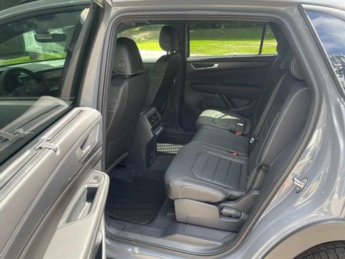 New 2026 Volkswagen Atlas Cross Sport SEL R-Line AWD/4WD image 7