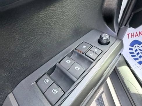 Used 2021 Toyota Tacoma TRD Off-Road AWD/4WD image 22