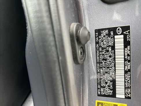 Used 2014 Lexus CT 200h image 42