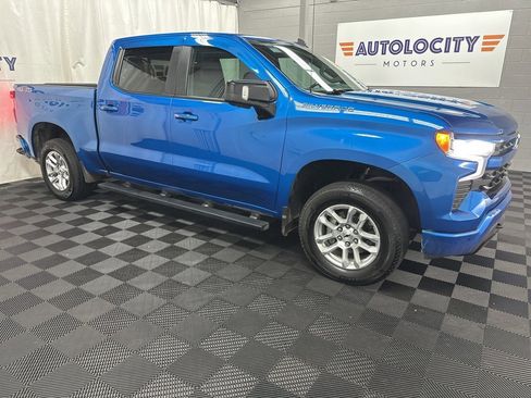 Used 2023 Chevrolet Silverado 1500 RST w/ Convenience Package II image 3