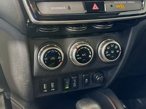 Used 2020 Mitsubishi Outlander Sport SE image 15